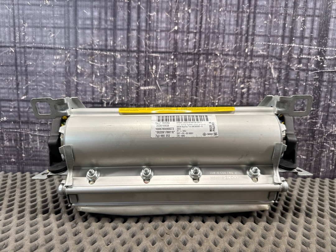 Подушка безопасности, 2145 рублей, Красноярск