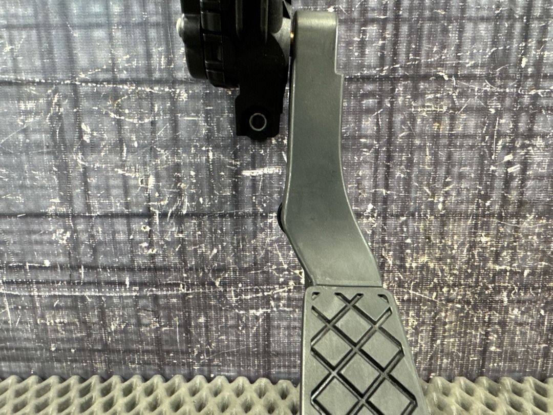 Педаль газа, 858 рублей, Красноярск