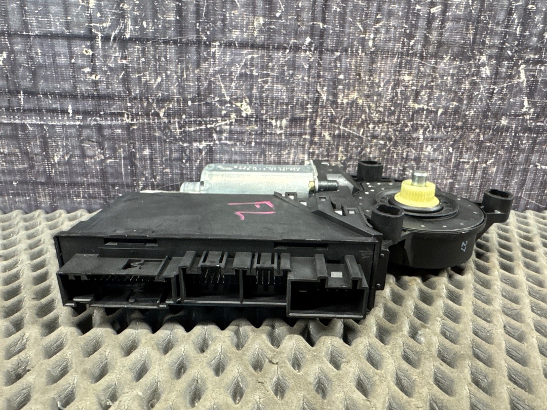 Мотор стеклоподъемника, 2573 рублей, Красноярск