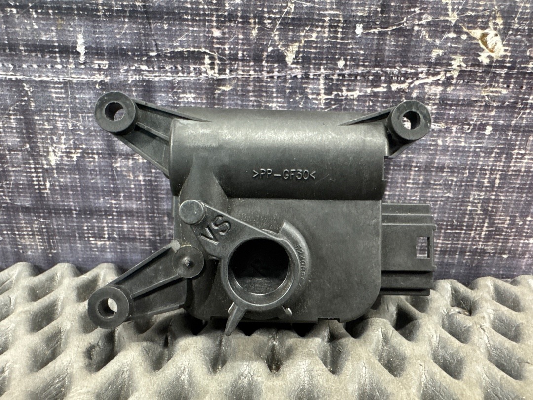 Мотор заслонки печки, 601 рублей, Красноярск