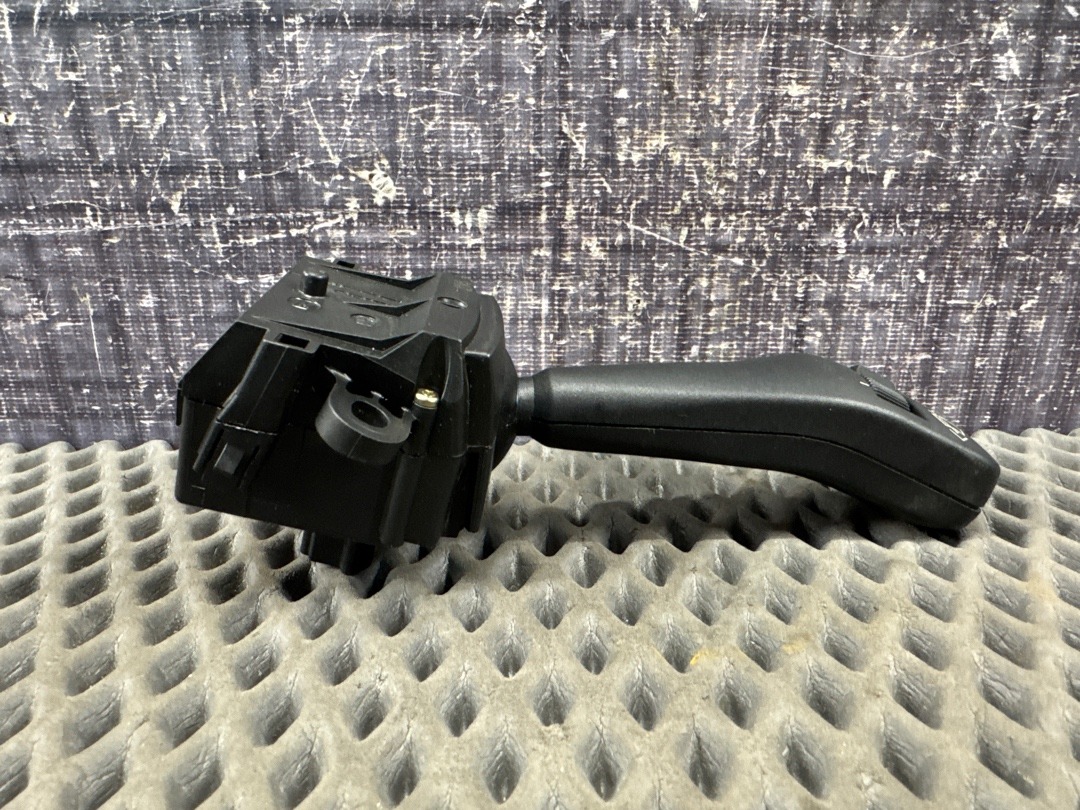 Подрулевой переключатель, 137 рублей, Красноярск