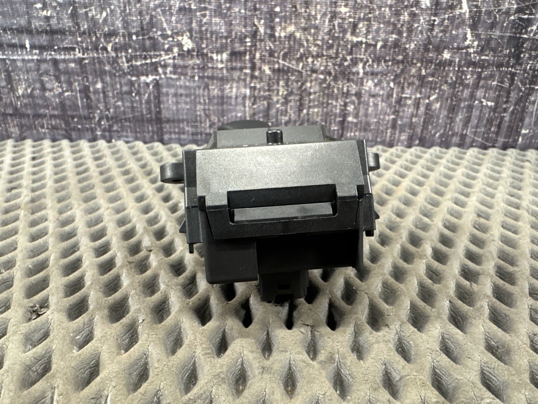 Подрулевой переключатель, 137 рублей, Красноярск