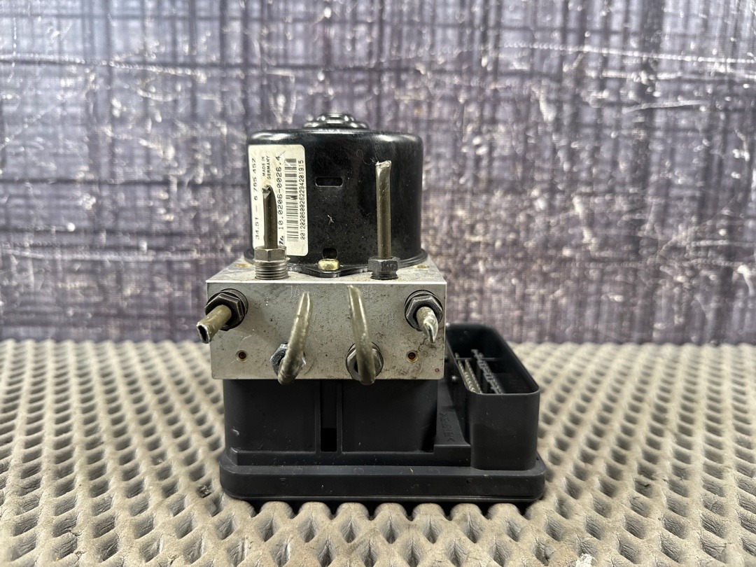 Блок ABS, 4332 рублей, Красноярск