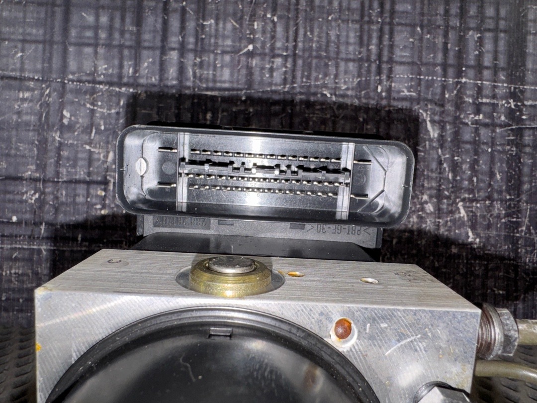 Блок ABS, 4332 рублей, Красноярск