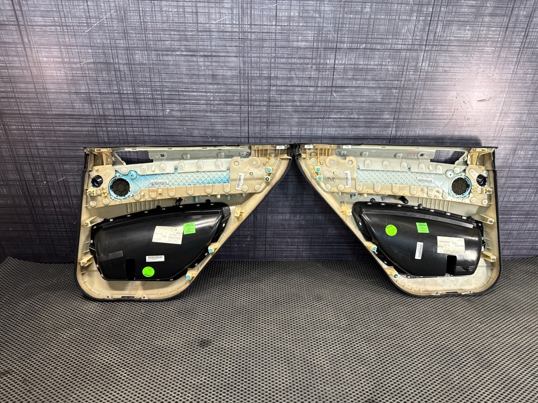 Комплект обшивок дверей, 6610 рублей, Красноярск