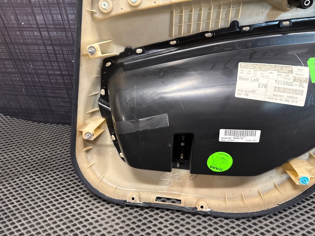 Комплект обшивок дверей, 6610 рублей, Красноярск