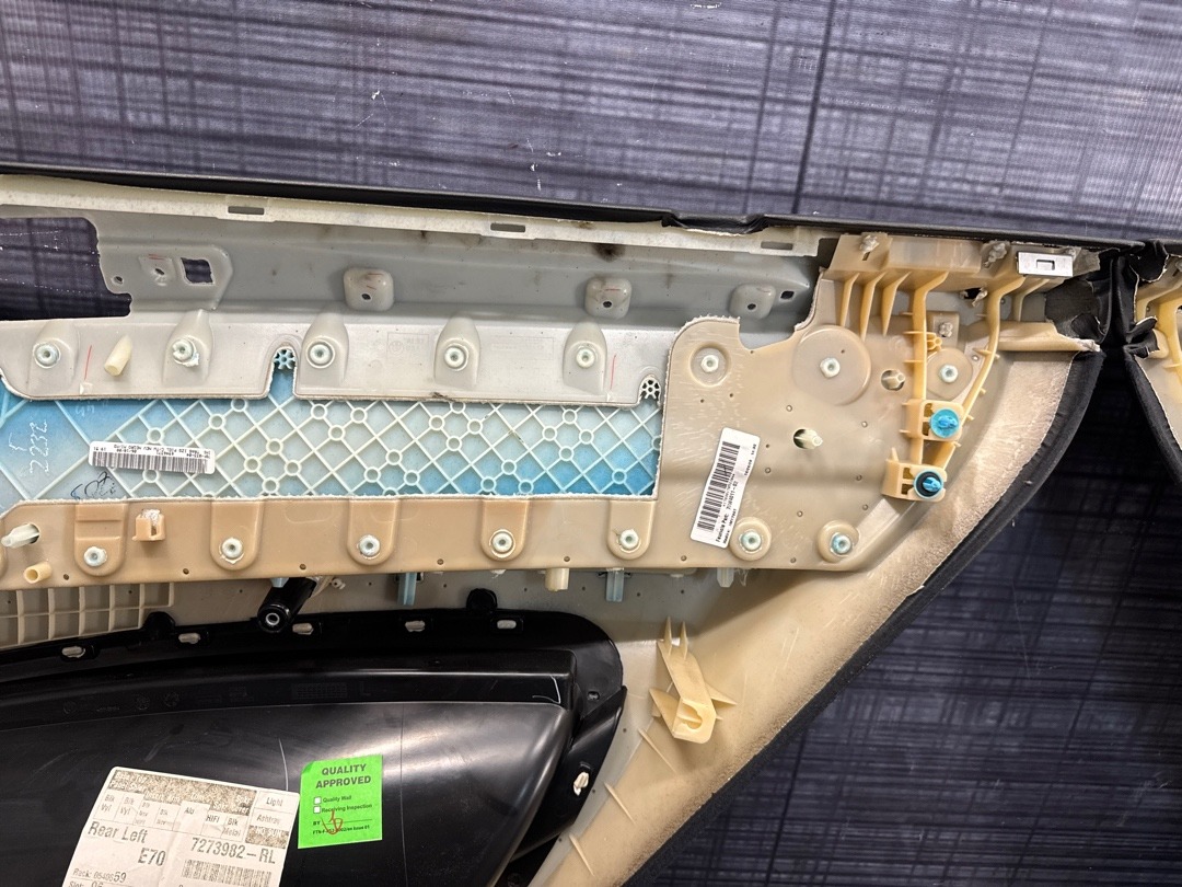 Комплект обшивок дверей, 6610 рублей, Красноярск