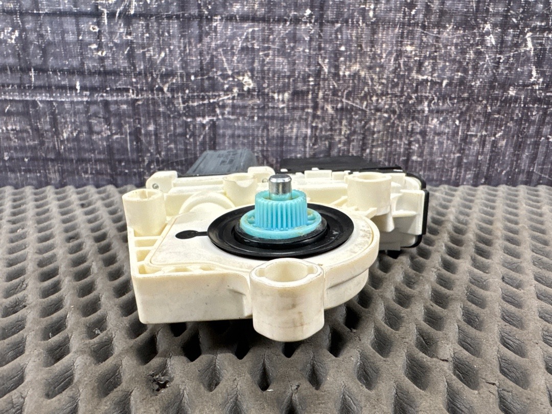 Мотор стеклоподъемника, 1287 рублей, Красноярск