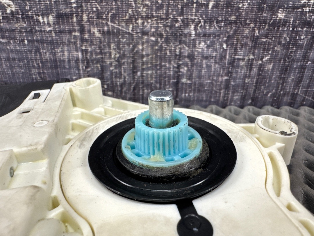 Мотор стеклоподъемника, 2145 рублей, Красноярск