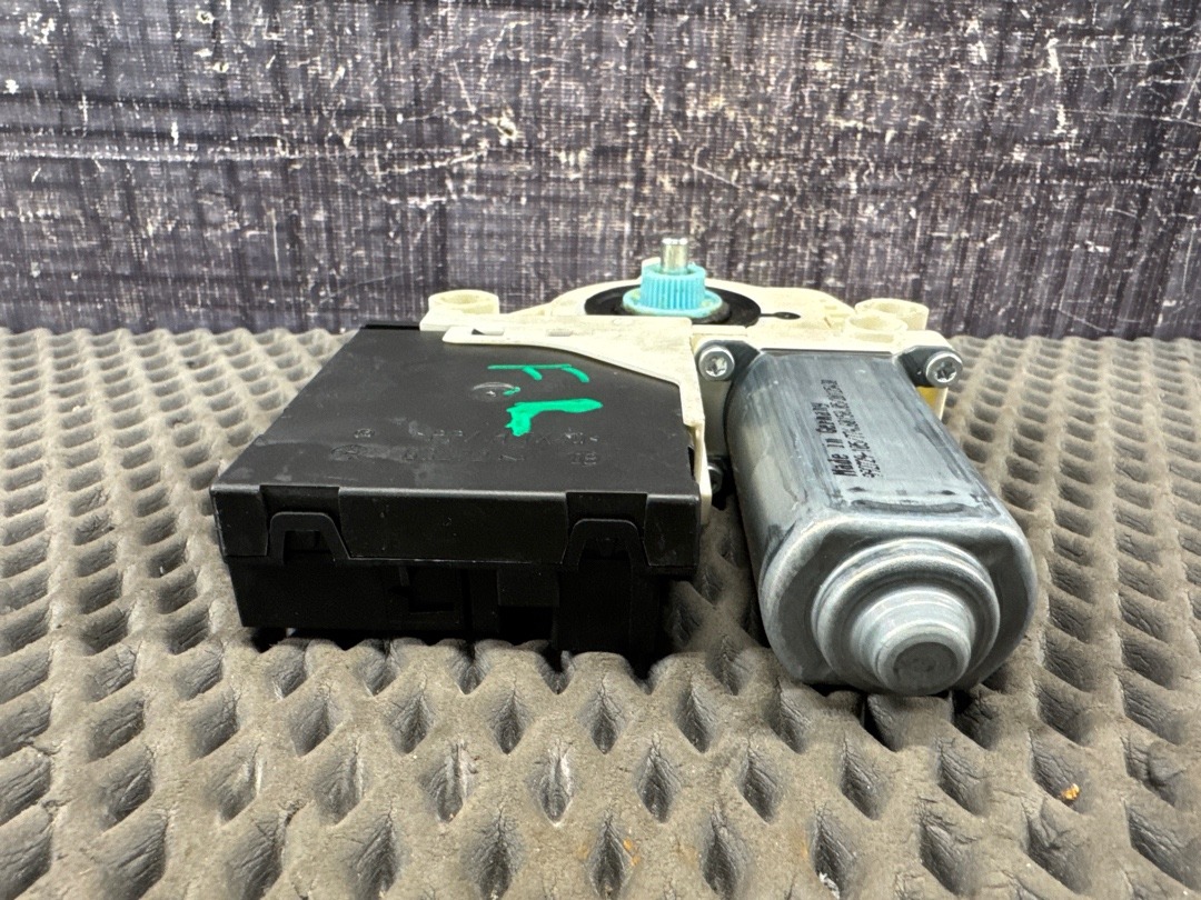 Мотор стеклоподъемника, 2145 рублей, Красноярск