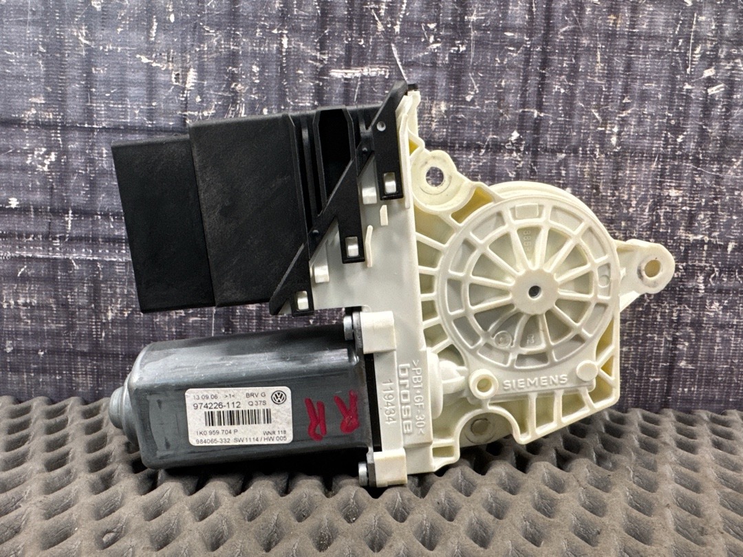 Мотор стеклоподъемника, 1500 рублей, Красноярск