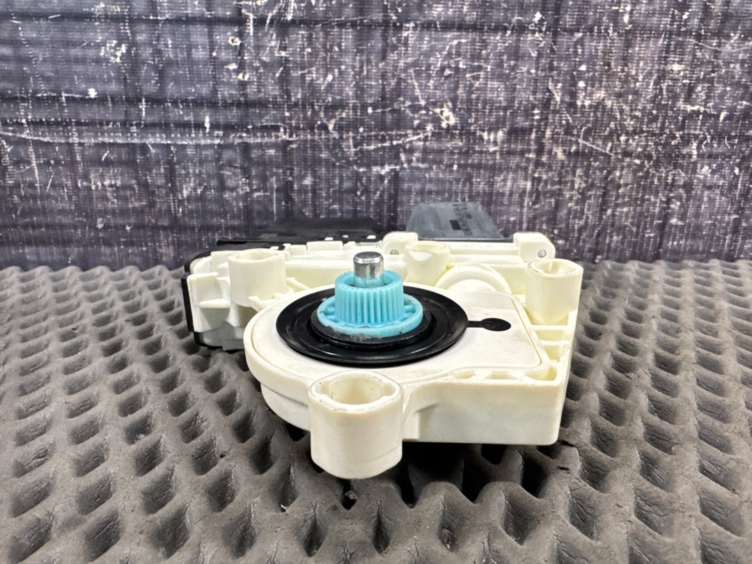 Мотор стеклоподъемника, 1500 рублей, Красноярск