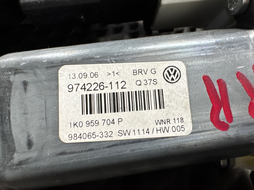 Мотор стеклоподъемника, 1500 рублей, Красноярск