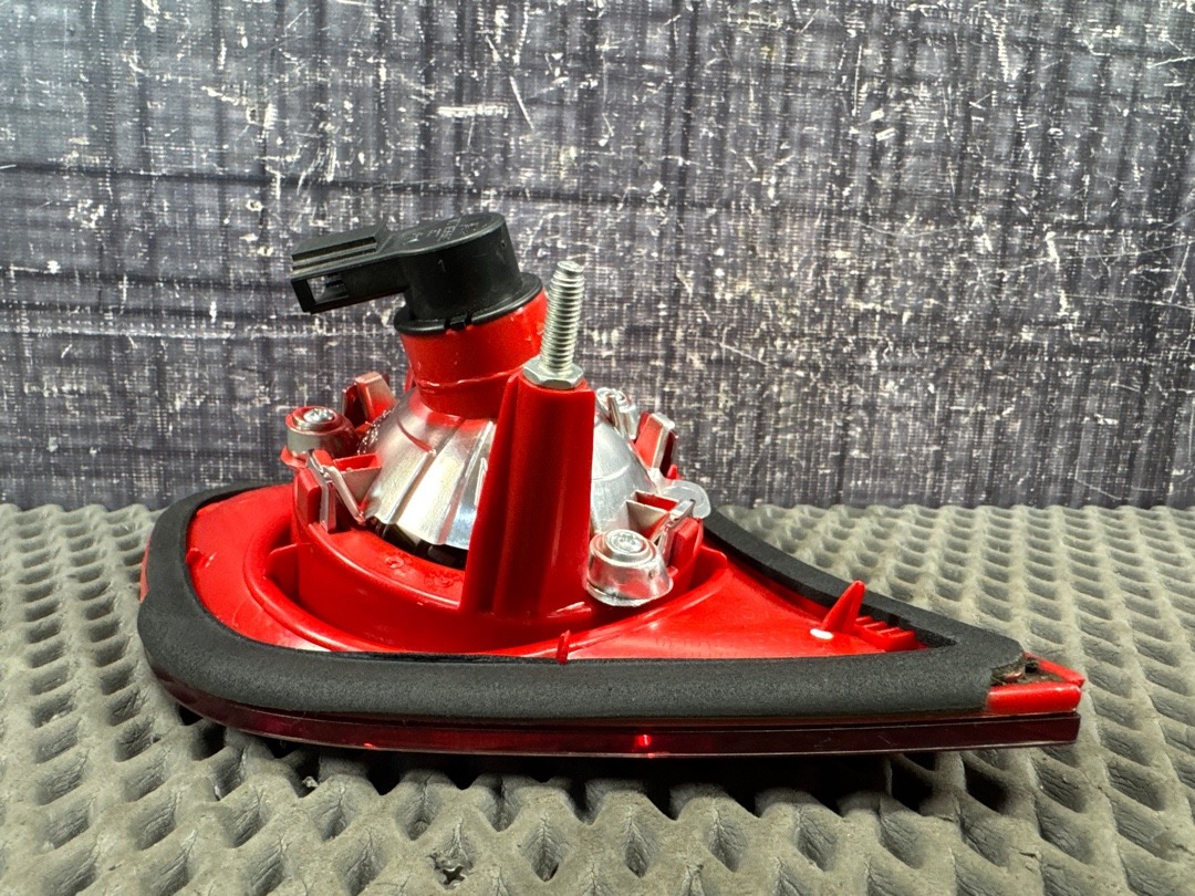 Фонарь в крышку багажника, 2000 рублей, Красноярск