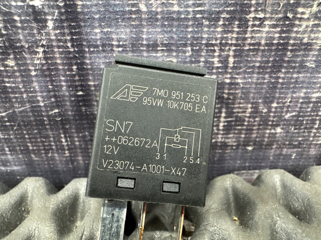 Реле, 300 рублей, Красноярск