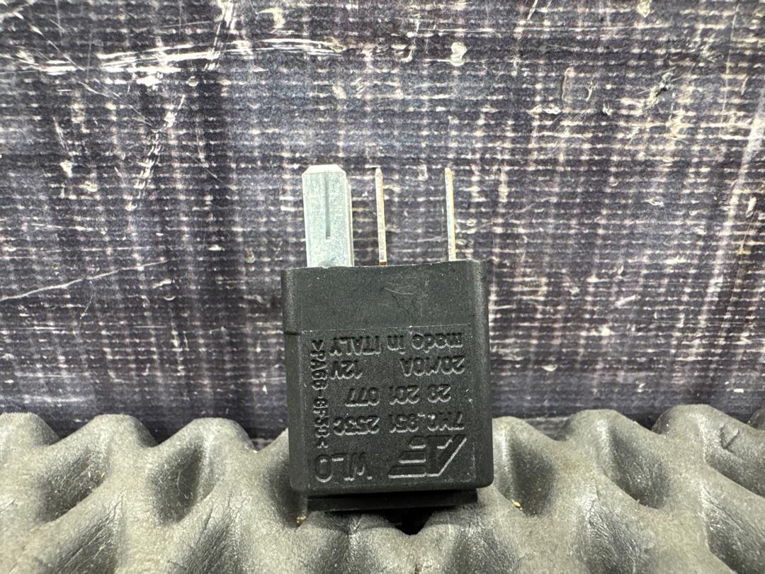 Реле, 300 рублей, Красноярск