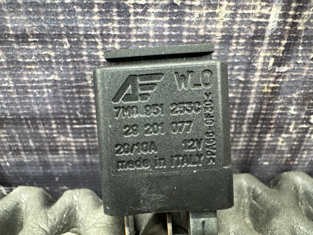 Реле, 300 рублей, Красноярск