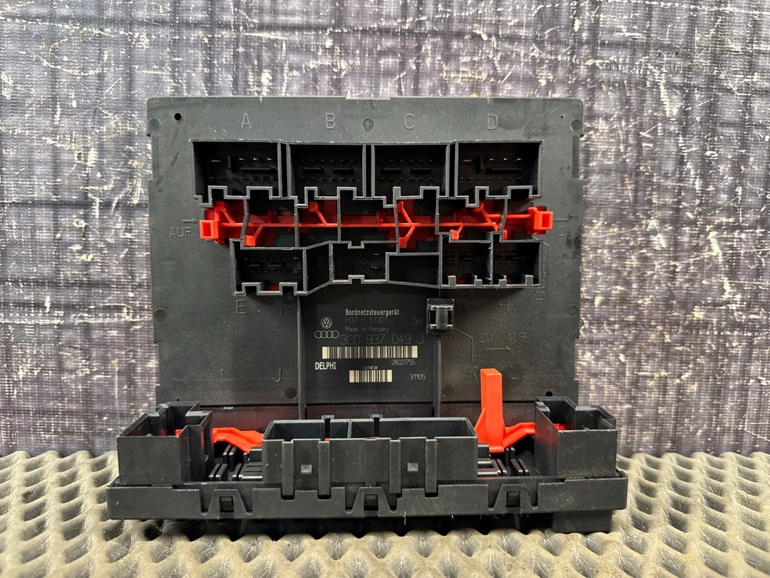 Блок управления бортовой сети, 2500 рублей, Красноярск