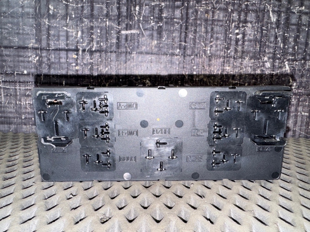 Блок управления бортовой сети, 2500 рублей, Красноярск