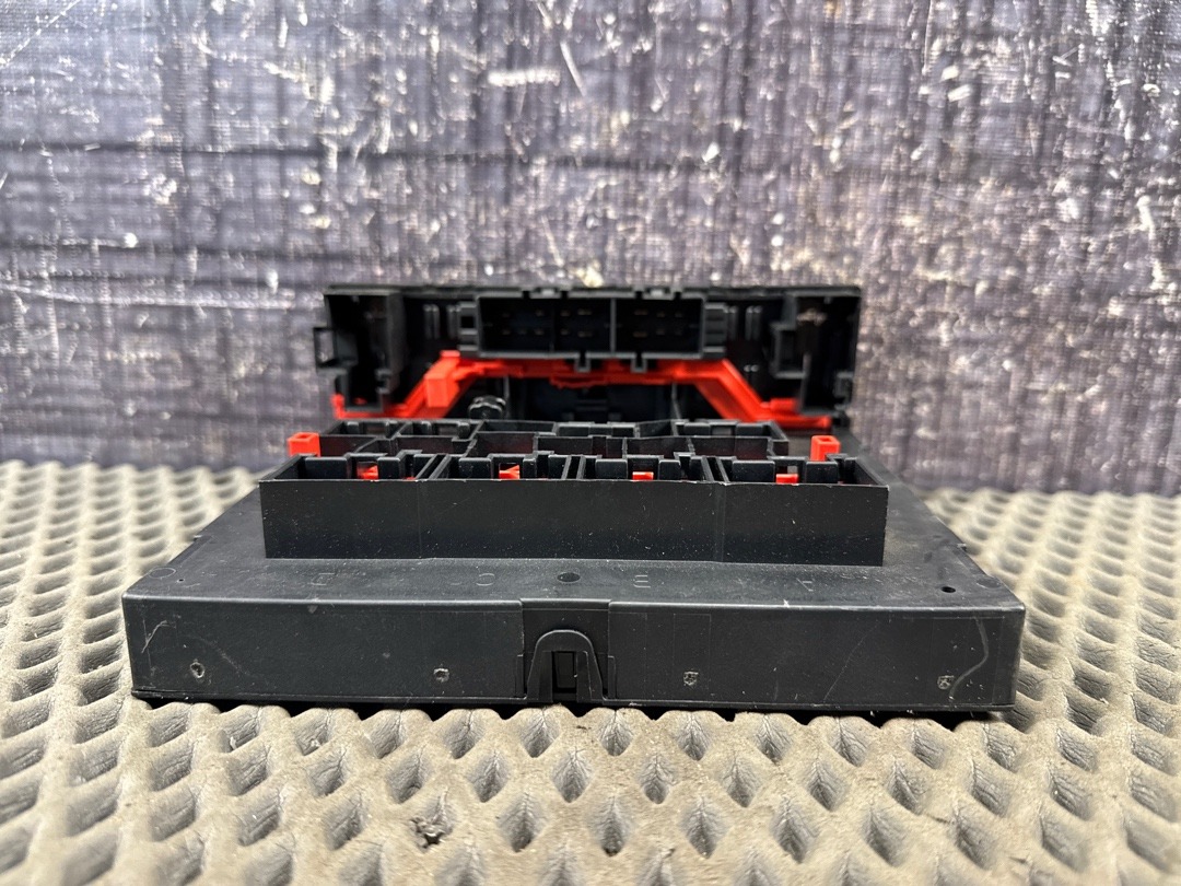 Блок управления бортовой сети, 2500 рублей, Красноярск