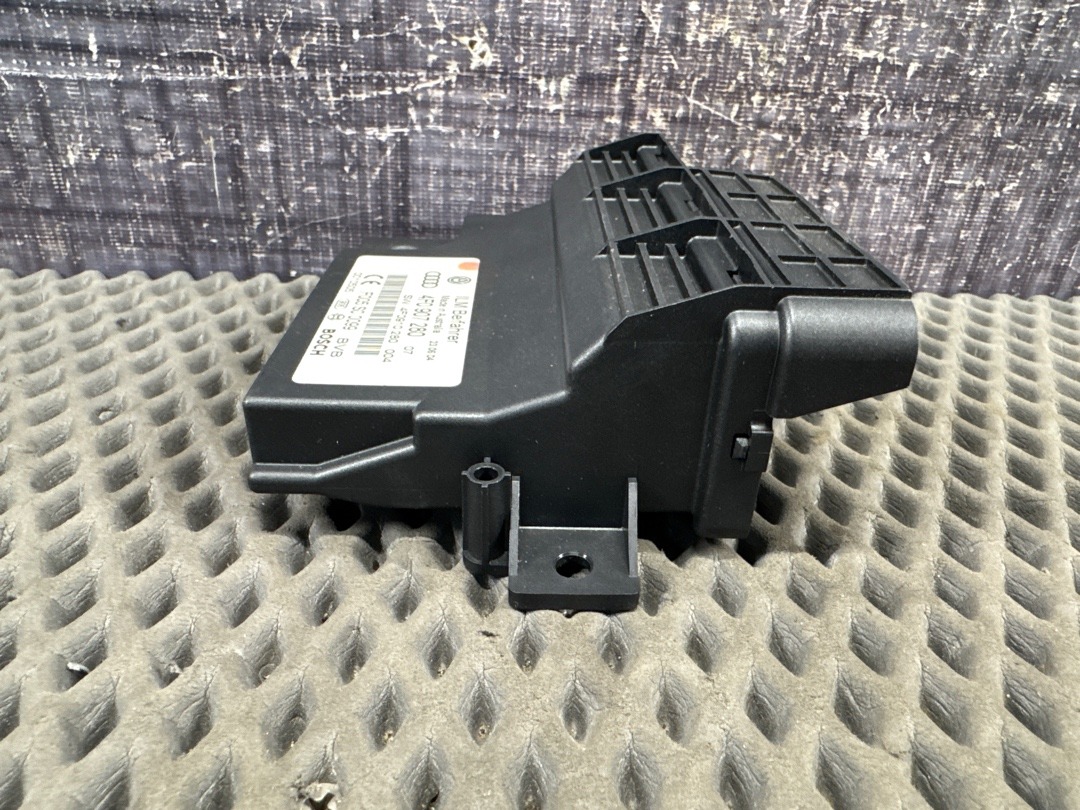 Блок управления бортовой сети, 1800 рублей, Красноярск