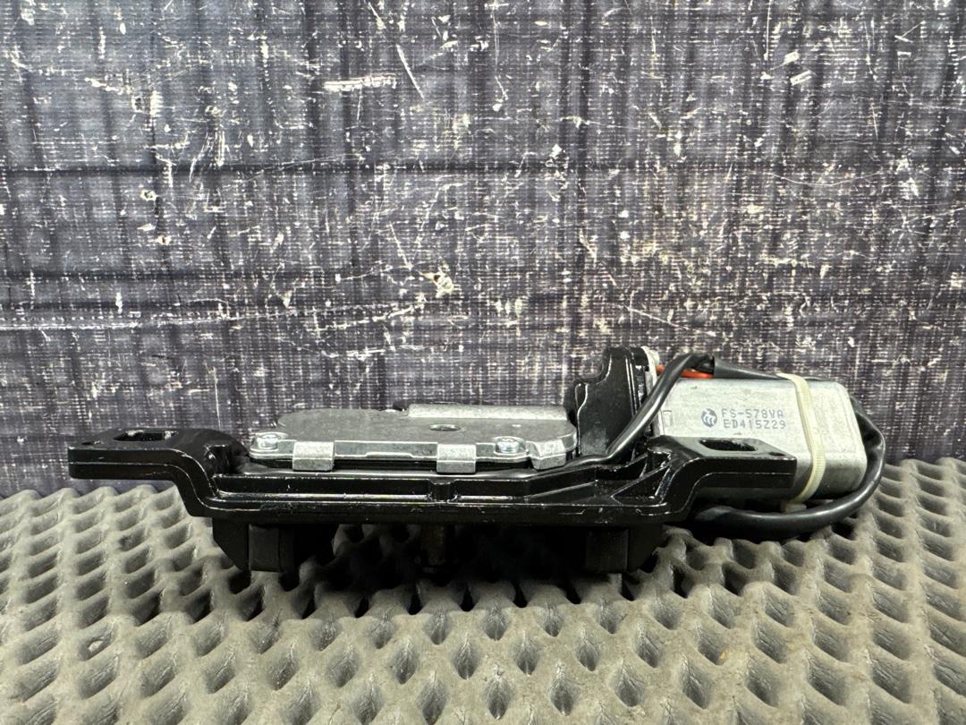 Замок крышки багажника, 900 рублей, Красноярск