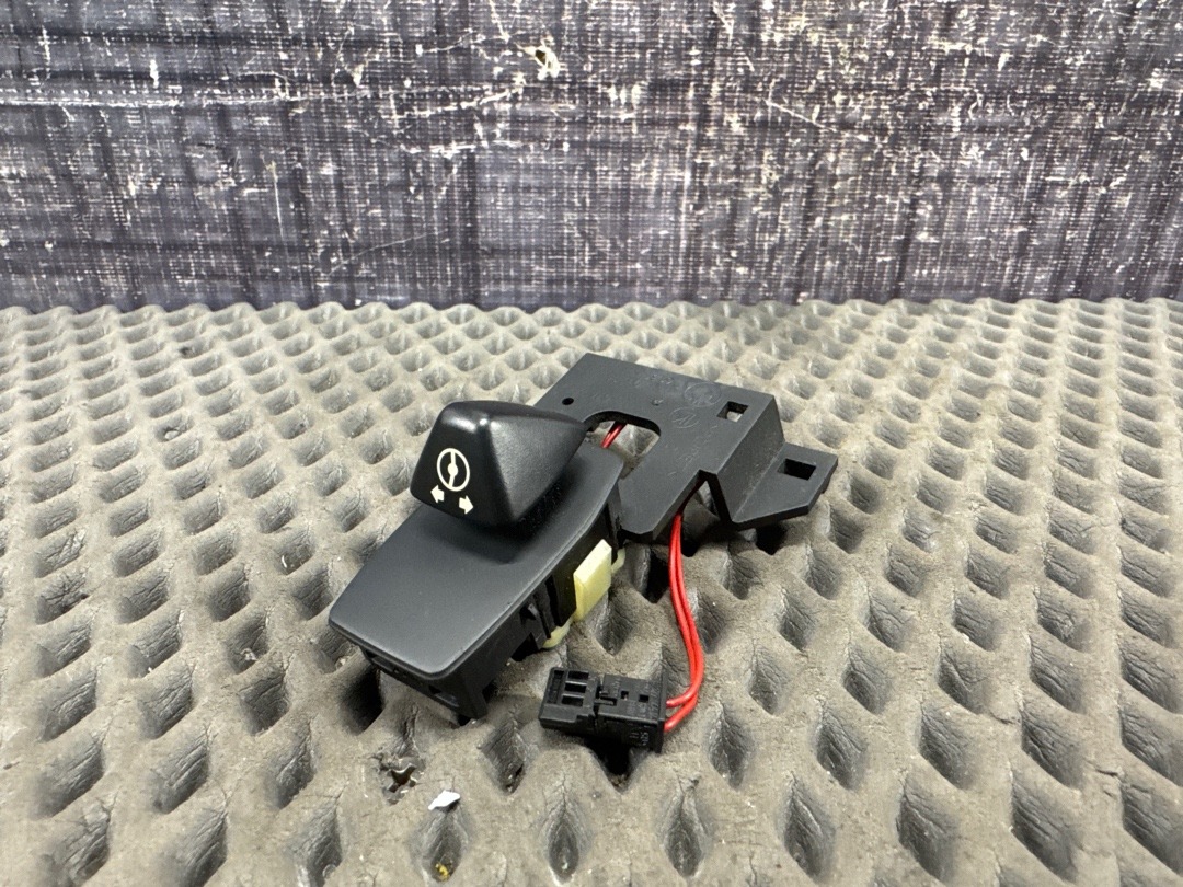 Подрулевой переключатель, 270 рублей, Красноярск