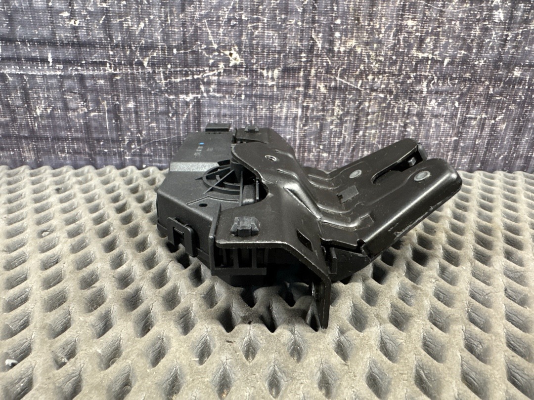 Замок крышки багажника, 360 рублей, Красноярск