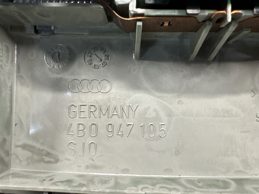 Плафон салона, 684 рублей, Красноярск