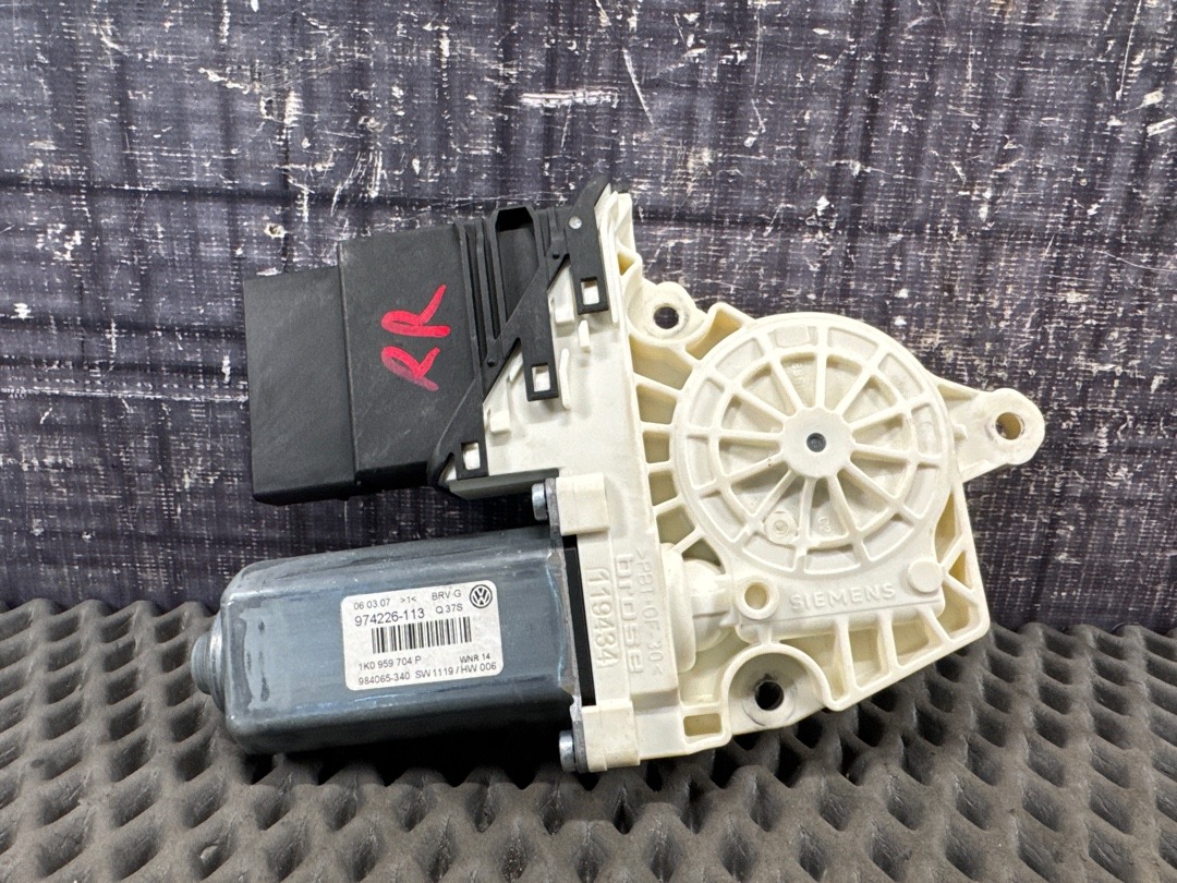 Мотор стеклоподъемника, 1500 рублей, Красноярск