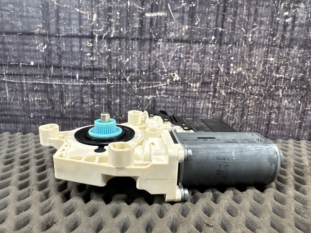 Мотор стеклоподъемника, 1500 рублей, Красноярск