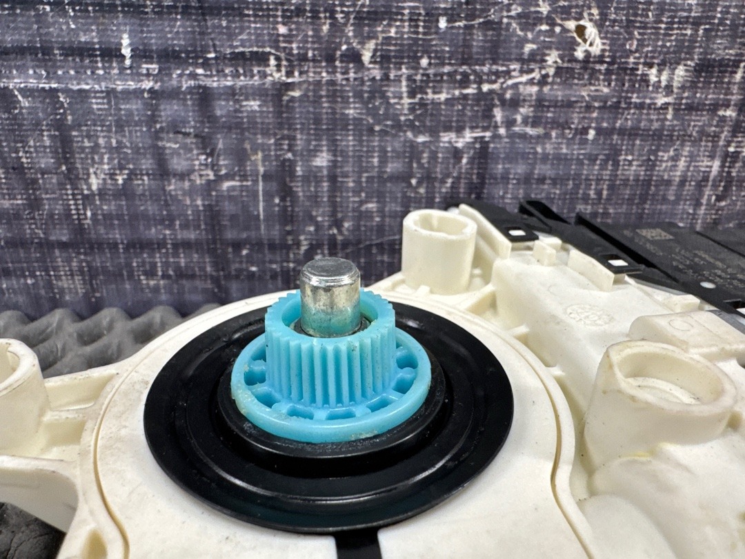 Мотор стеклоподъемника, 1500 рублей, Красноярск