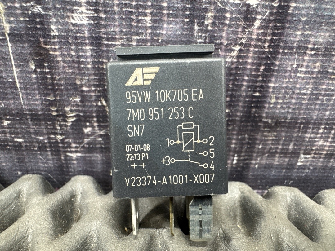 Реле, 300 рублей, Красноярск