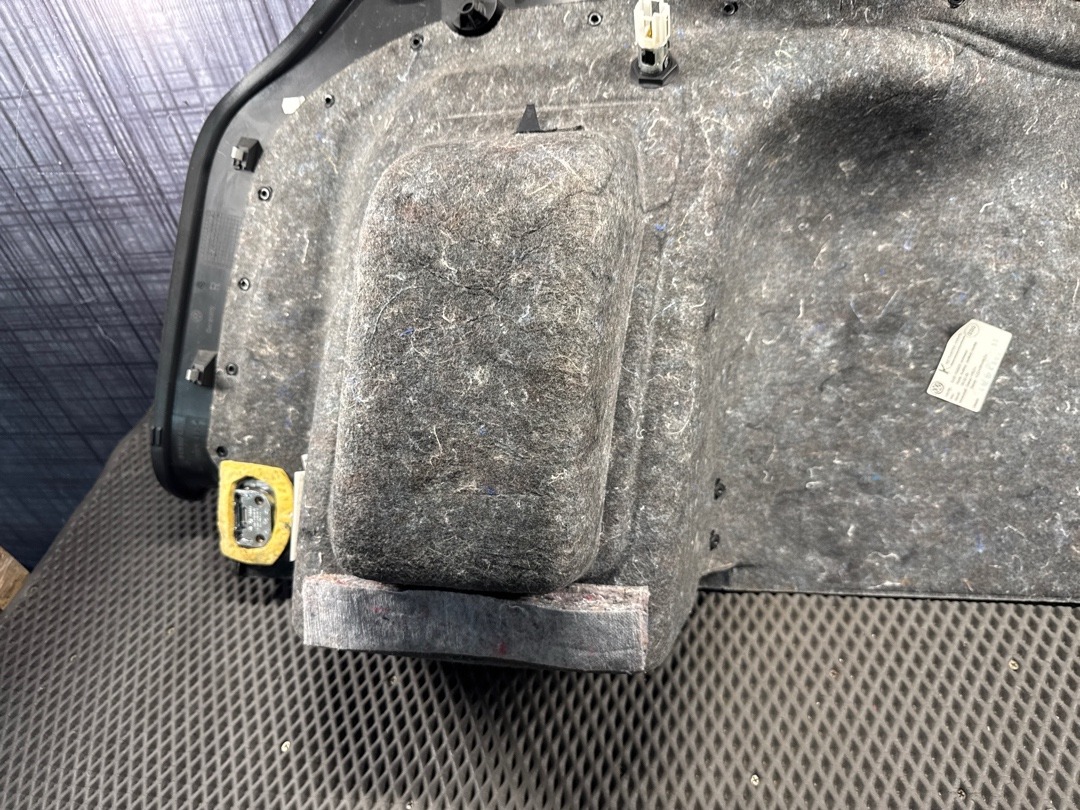 Обшивка багажника, 1920 рублей, Красноярск