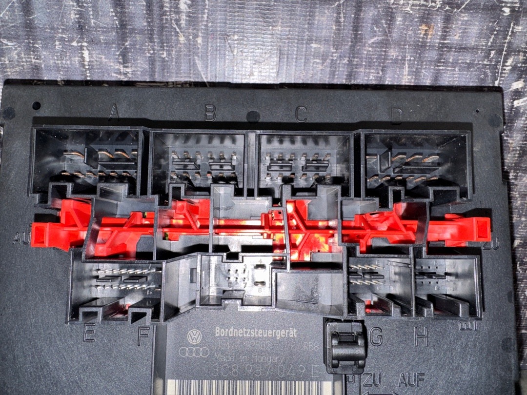 Блок управления бортовой сети, 2500 рублей, Красноярск