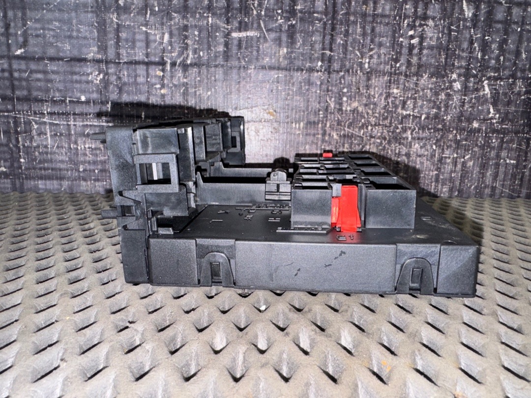 Блок управления бортовой сети, 2500 рублей, Красноярск