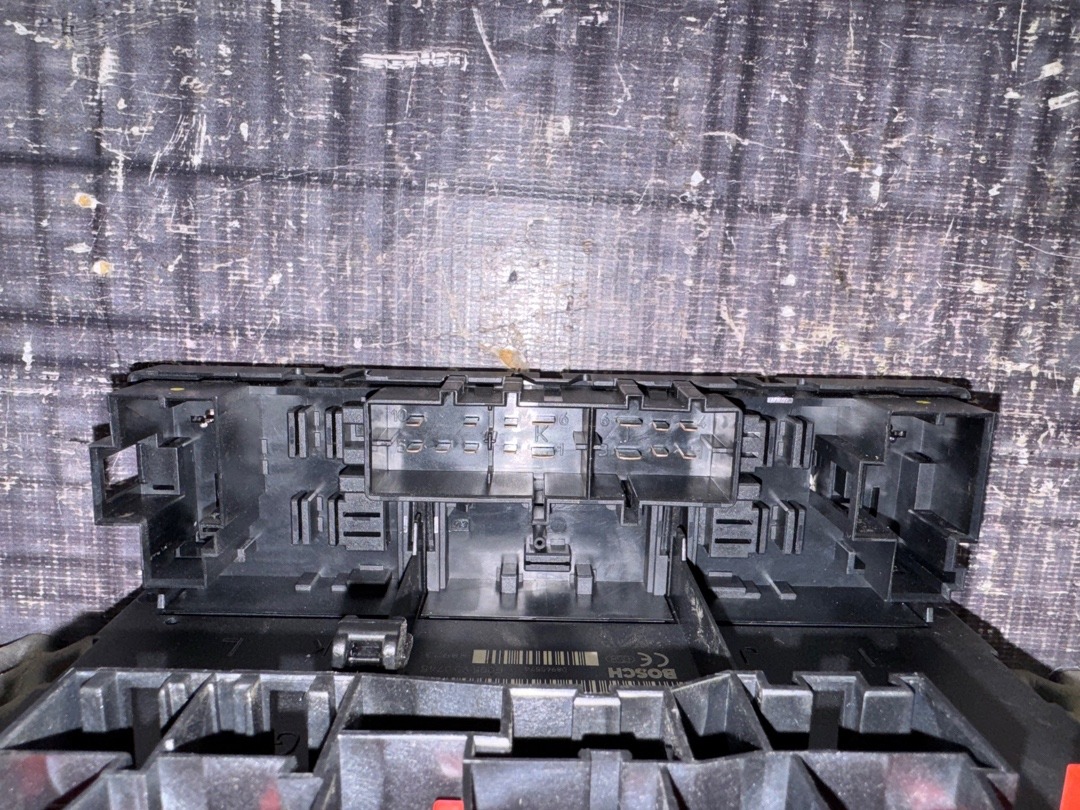 Блок управления бортовой сети, 2500 рублей, Красноярск