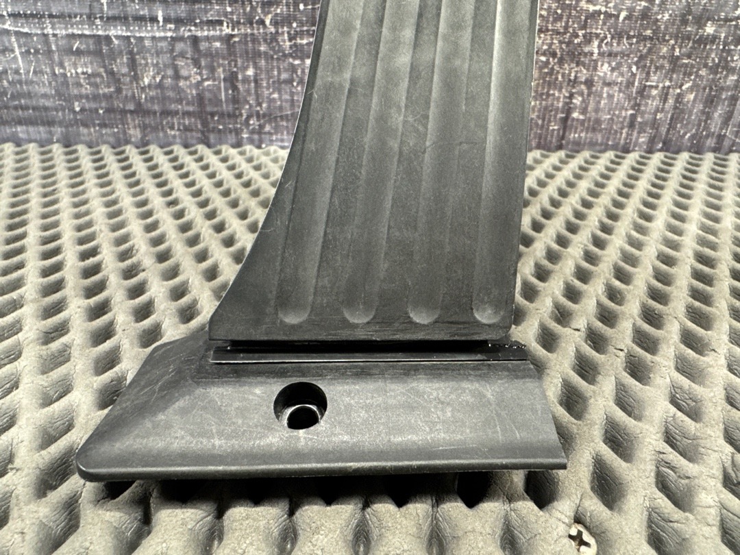 Педаль газа, 600 рублей, Красноярск