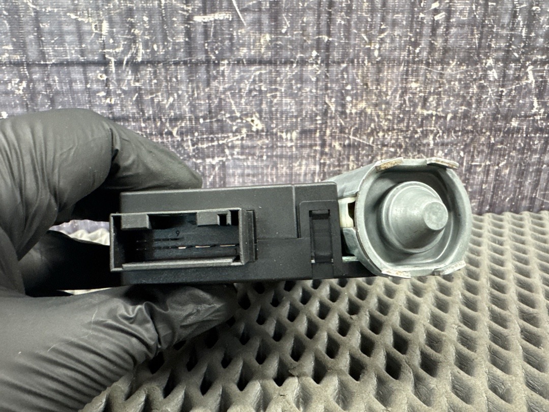 Мотор люка, 600 рублей, Красноярск