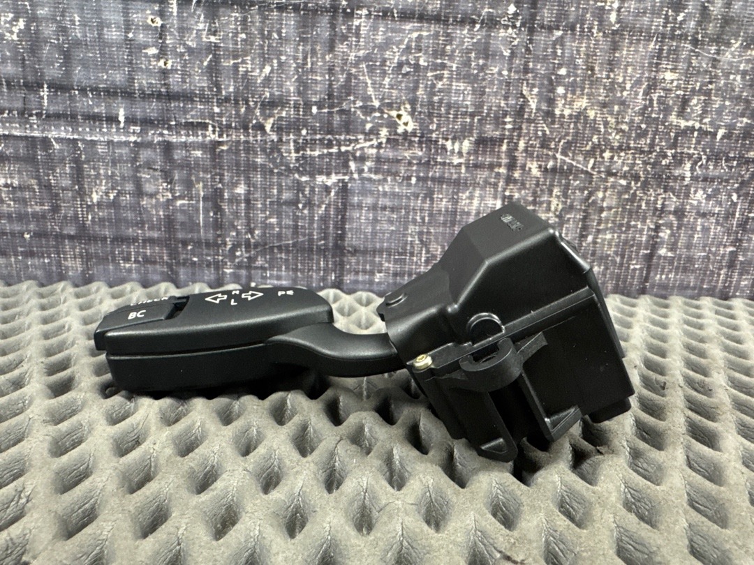 Подрулевой переключатель, 300 рублей, Красноярск