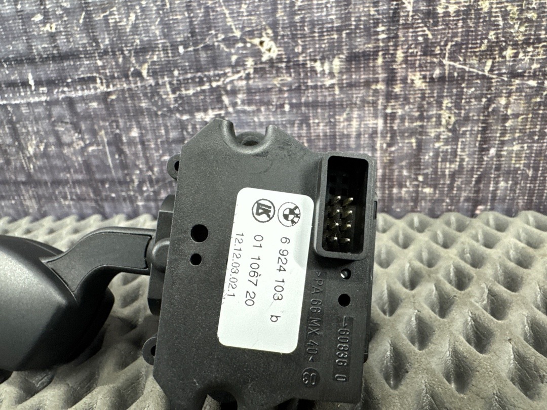 Подрулевой переключатель, 300 рублей, Красноярск