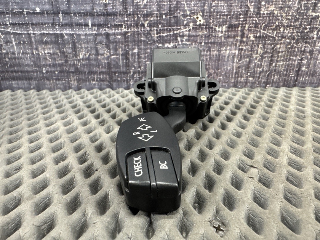 Подрулевой переключатель, 300 рублей, Красноярск