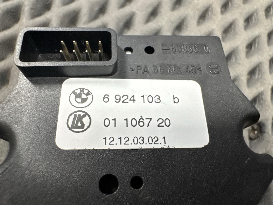 Подрулевой переключатель, 300 рублей, Красноярск