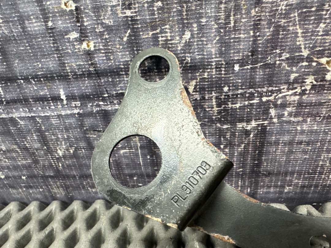 Крепление бампера, 400 рублей, Красноярск