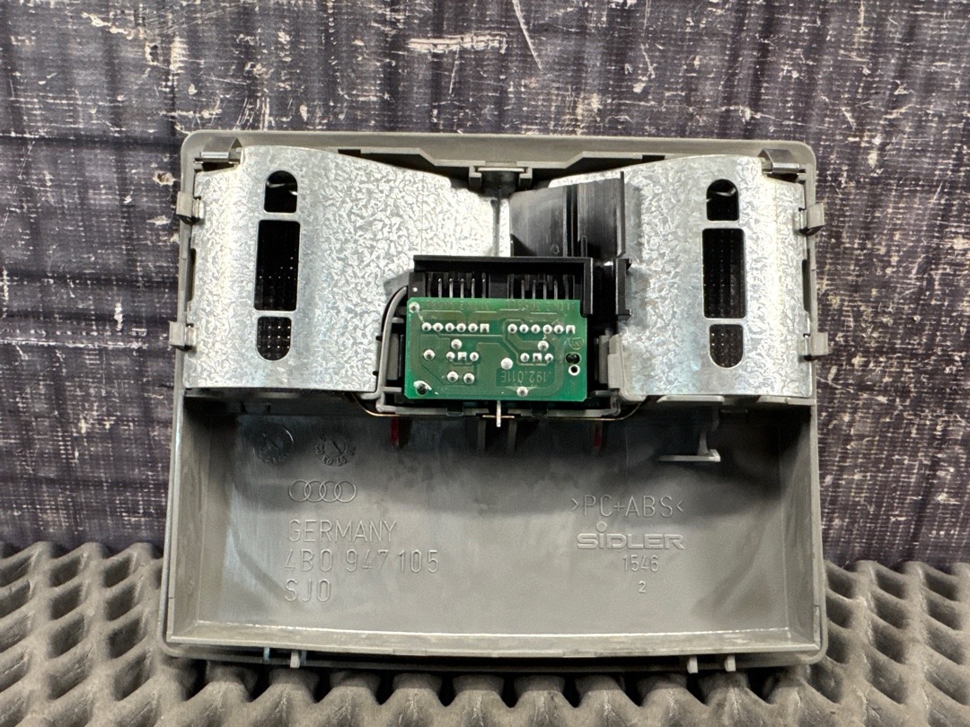 Плафон салона, 700 рублей, Красноярск