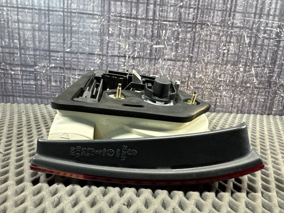 Фонарь в крышку багажника, 2000 рублей, Красноярск