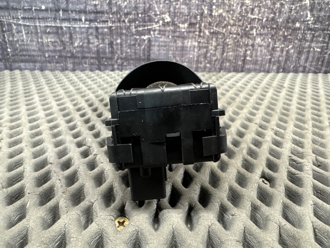 Подрулевой переключатель, 180 рублей, Красноярск