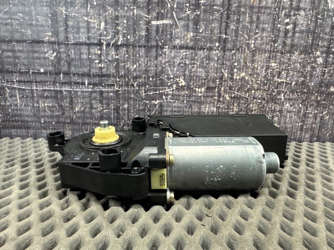 Мотор стеклоподъемника, 1300 рублей, Красноярск