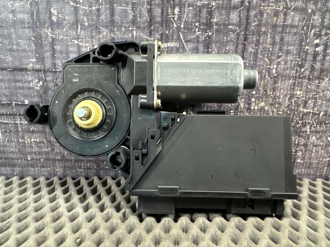 Мотор стеклоподъемника, 2500 рублей, Красноярск