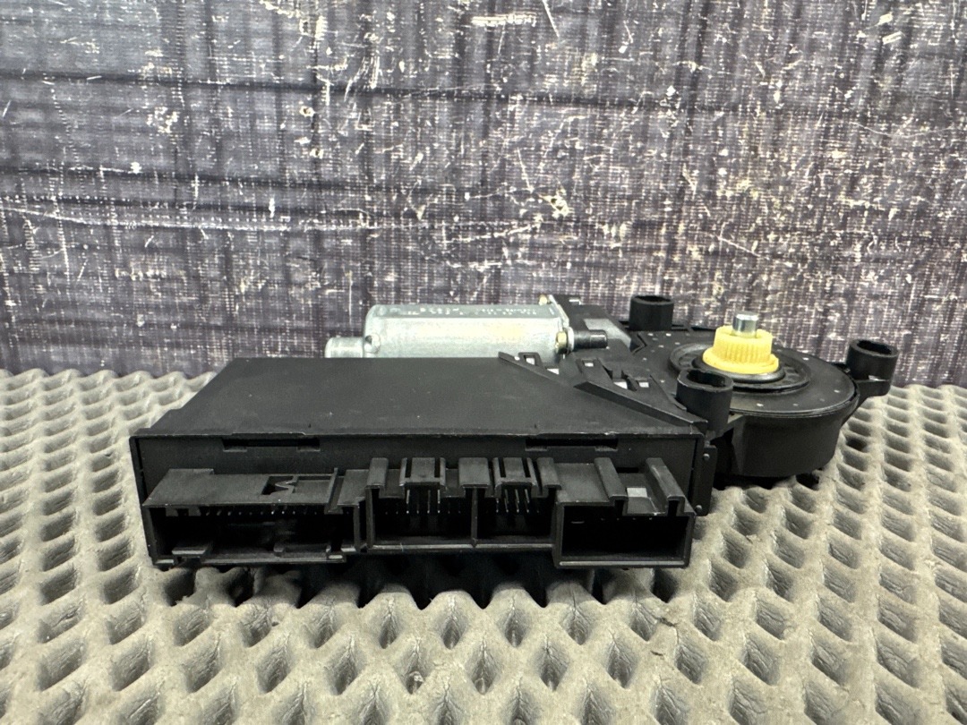 Мотор стеклоподъемника, 3000 рублей, Красноярск